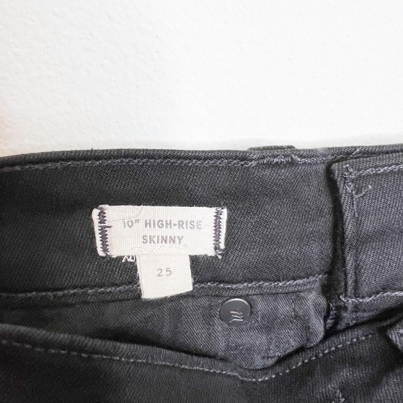 Madewell Jeans 10" High-Rise Skinny Jeans in Carbondale Wash - Picture 6 of 8